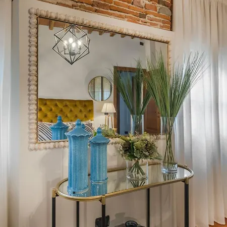 Dorina Penthouse 2 Bedrooms 2 Bathrooms In Apartment