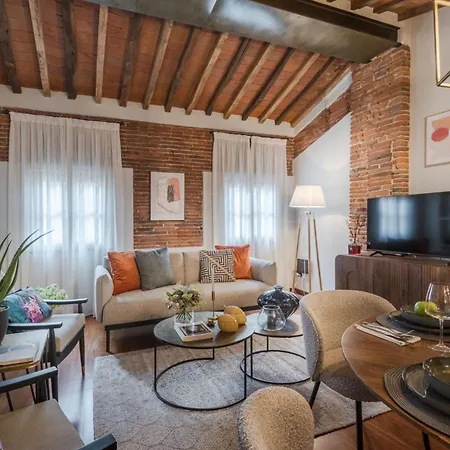 Dorina Penthouse 2 Bedrooms 2 Bathrooms In Apartment