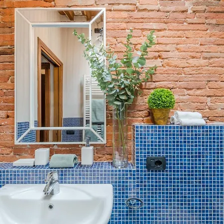 Dorina Penthouse 2 Bedrooms 2 Bathrooms In Daire Lucca